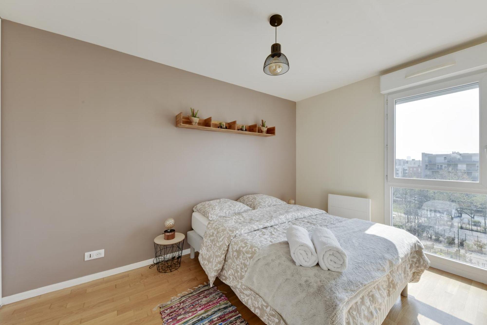 Chic Apartment With Superb View Of The Eiffel Tower Saint-Denis  Exterior foto