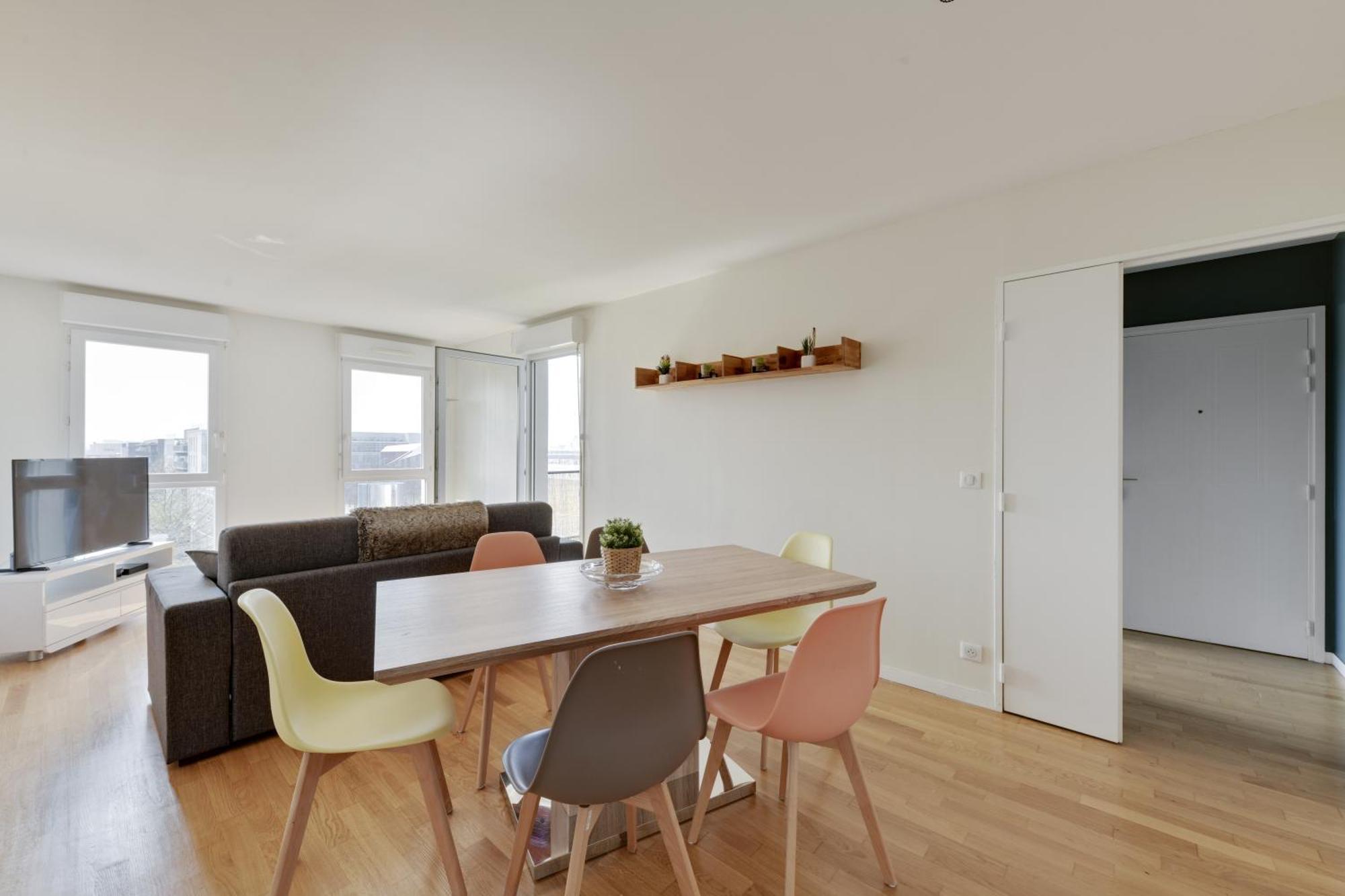 Chic Apartment With Superb View Of The Eiffel Tower Saint-Denis  Exterior foto