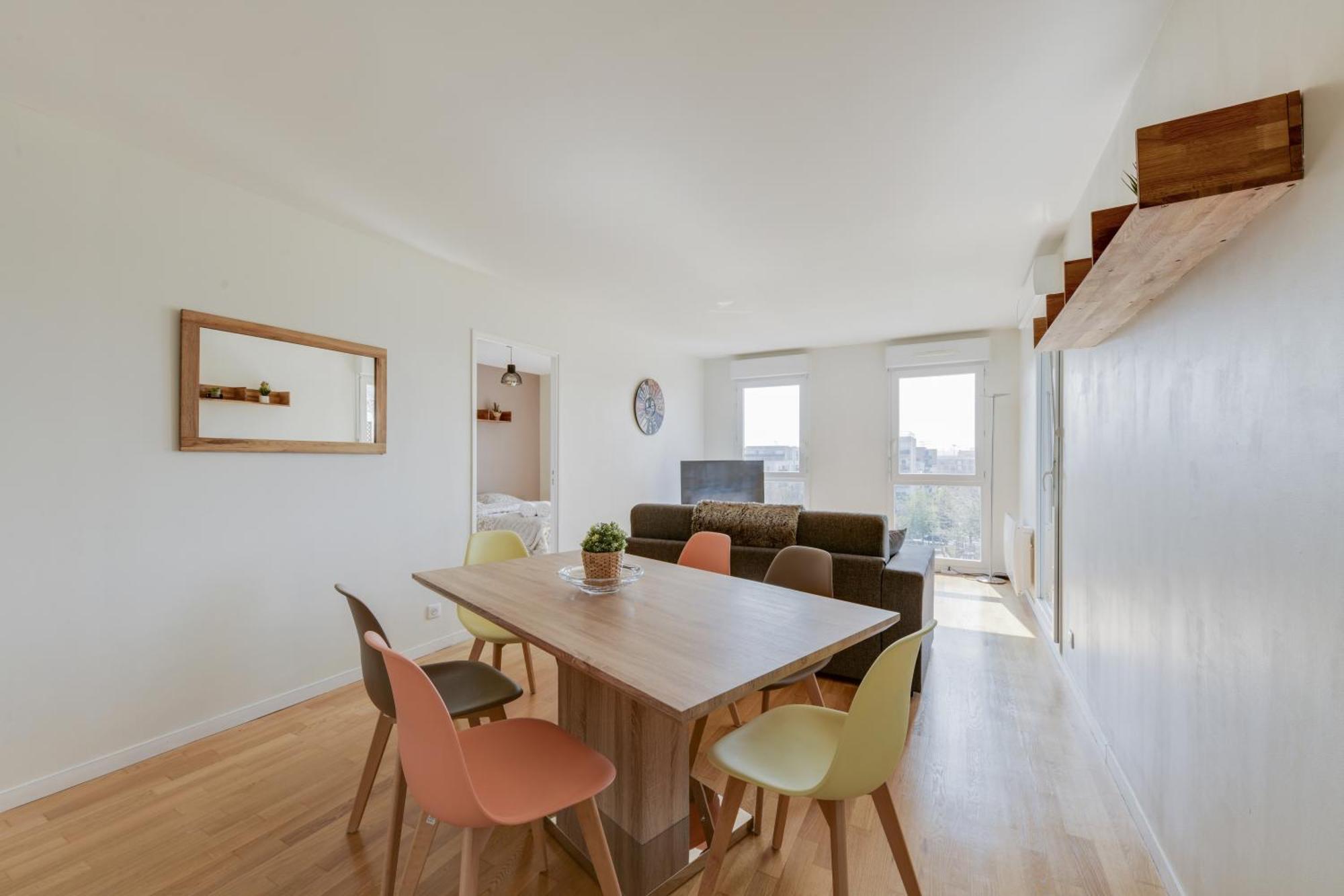 Chic Apartment With Superb View Of The Eiffel Tower Saint-Denis  Exterior foto